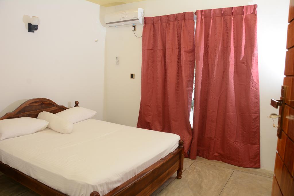Hotel Tobiko Trincomalee Exterior foto