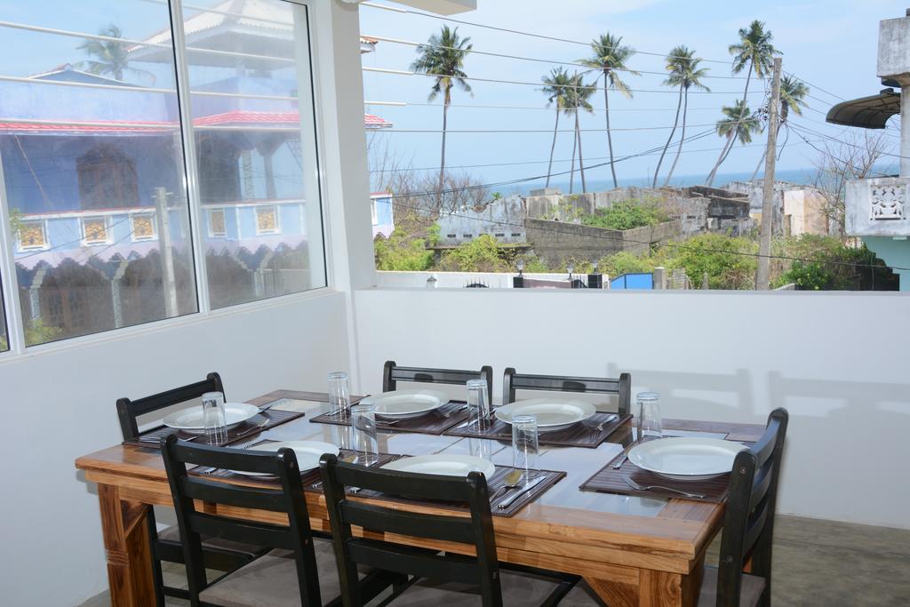 Hotel Tobiko Trincomalee Exterior foto